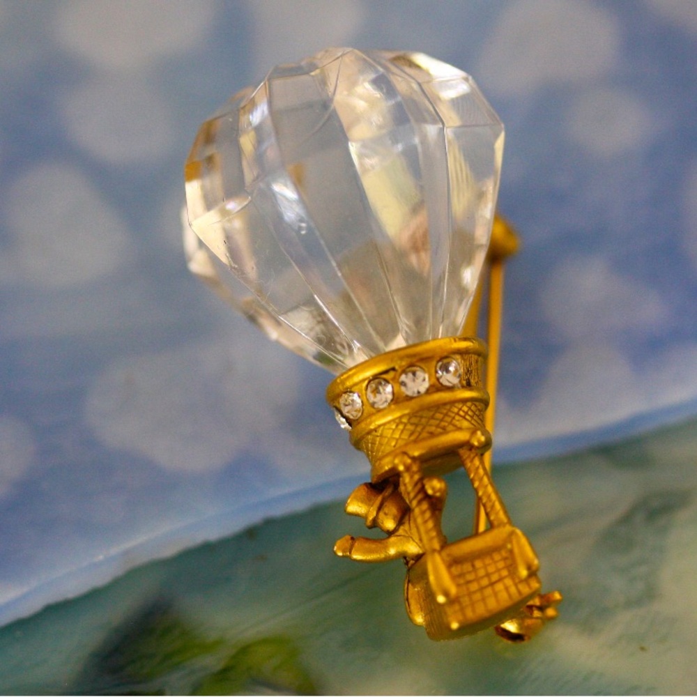 Vintage AJC Hot Air Balloon Brooch